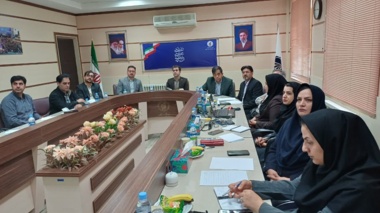 اجرای بسته سیاستی احیای باغات دیم استان ایلام با تکیه بر ظرفیتهای علمی و نخبگانی